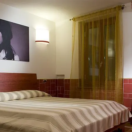 Hotel 7 Vizi 2*